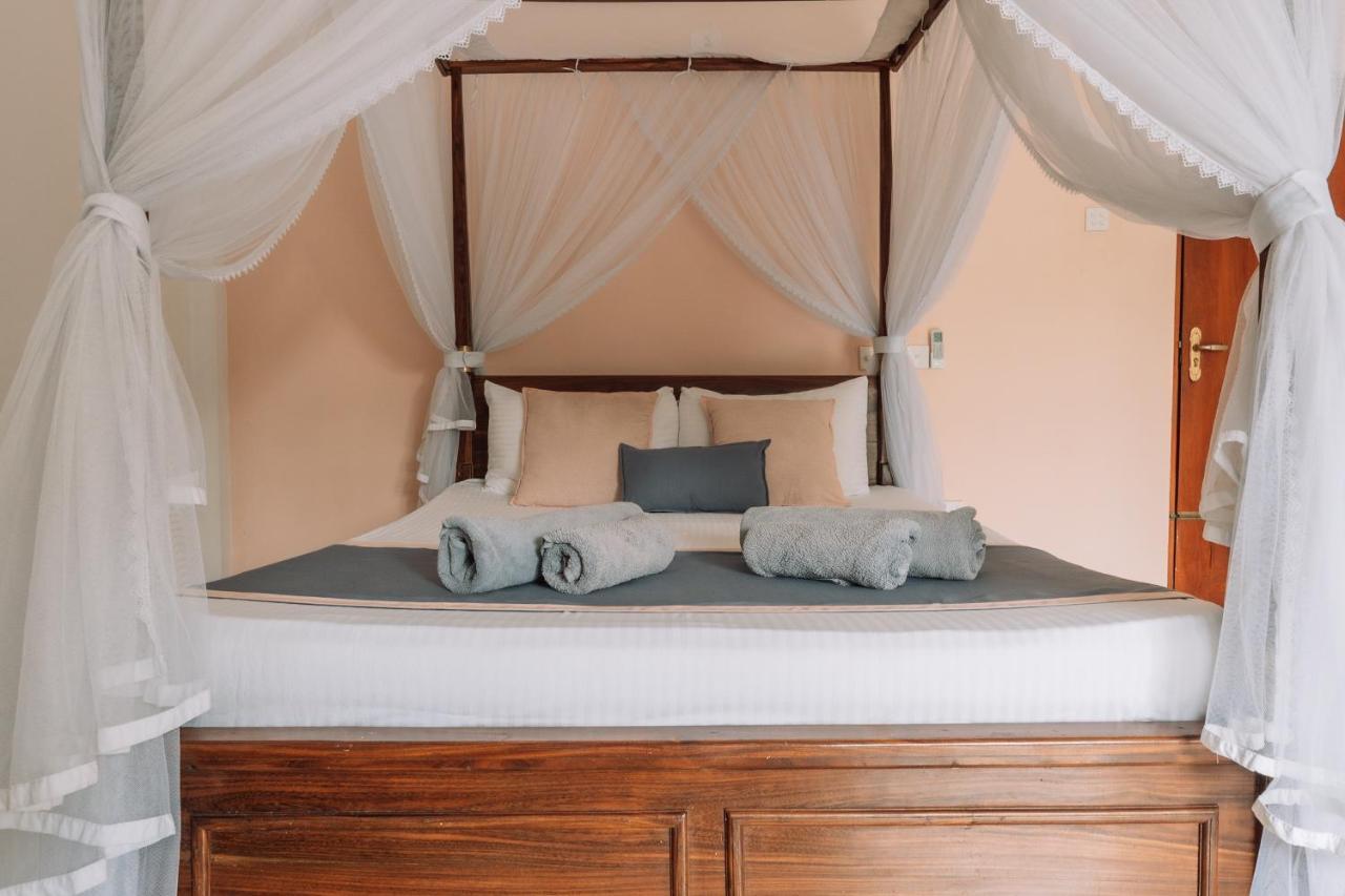 Rise - Bed & Breakfast Weligama Exterior foto