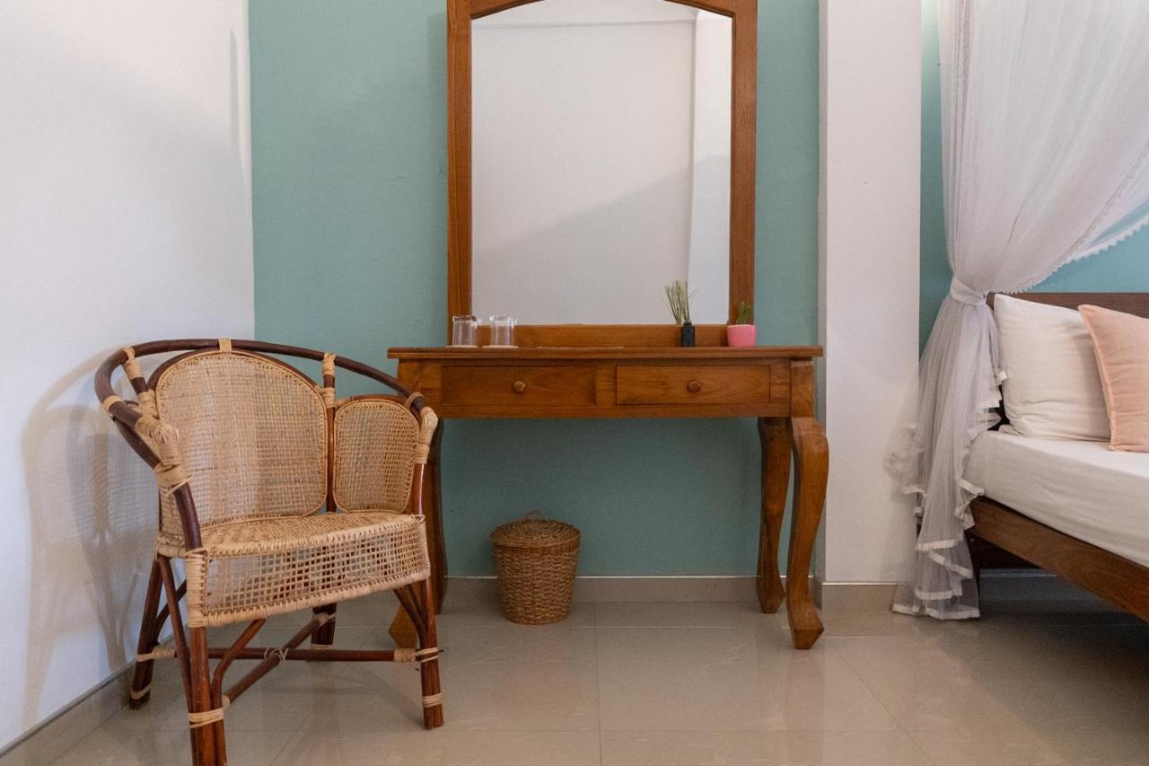 Rise - Bed & Breakfast Weligama Exterior foto