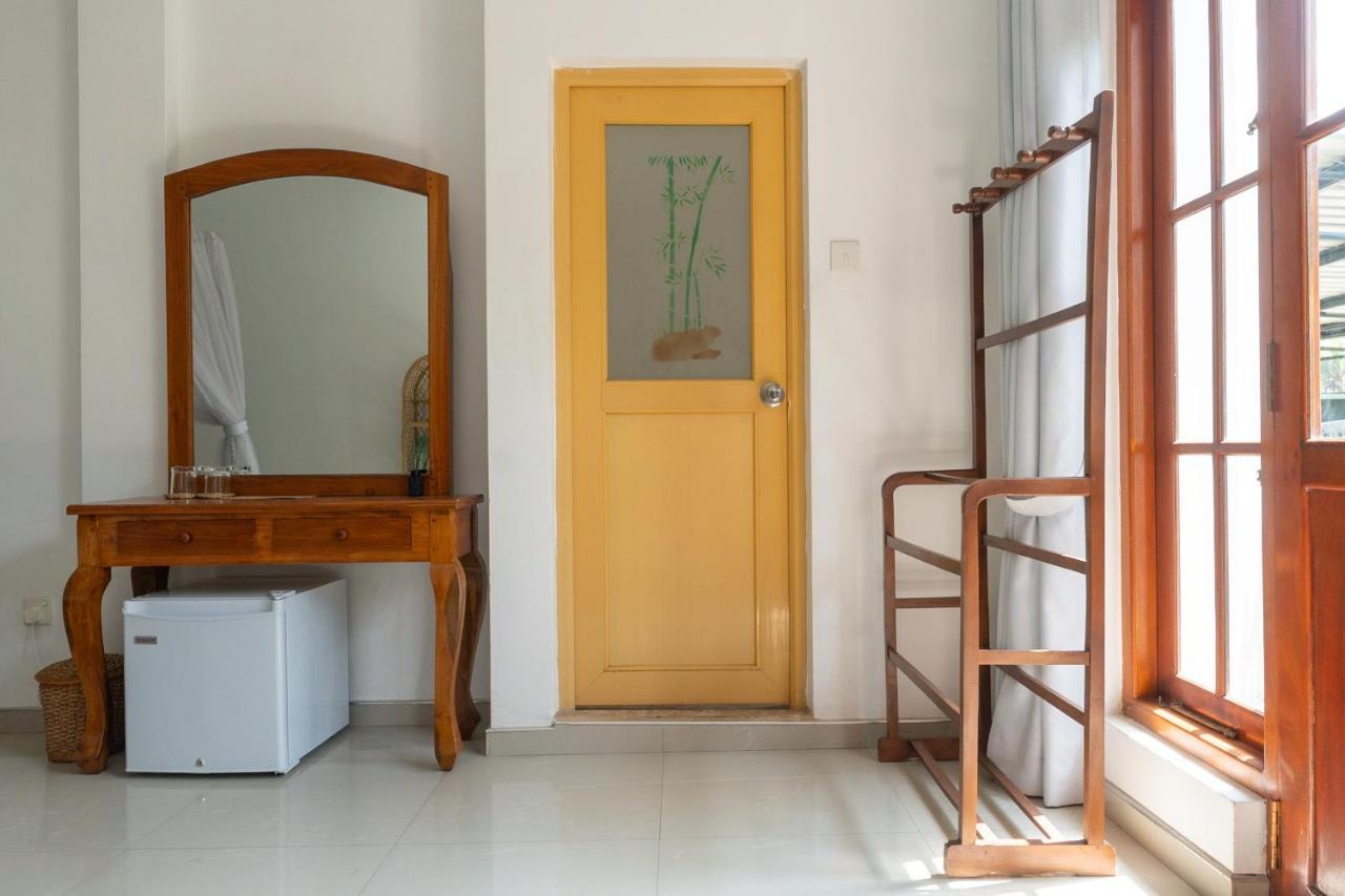Rise - Bed & Breakfast Weligama Exterior foto