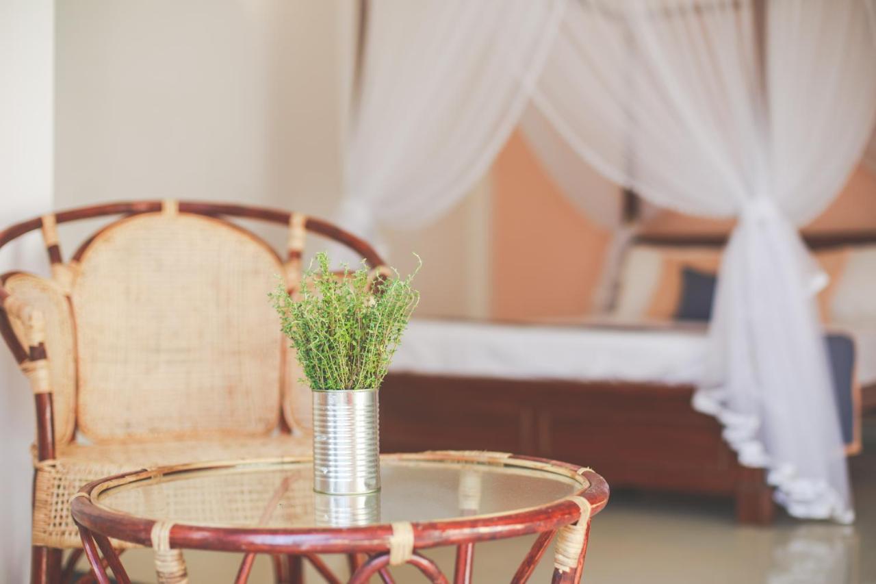 Rise - Bed & Breakfast Weligama Exterior foto